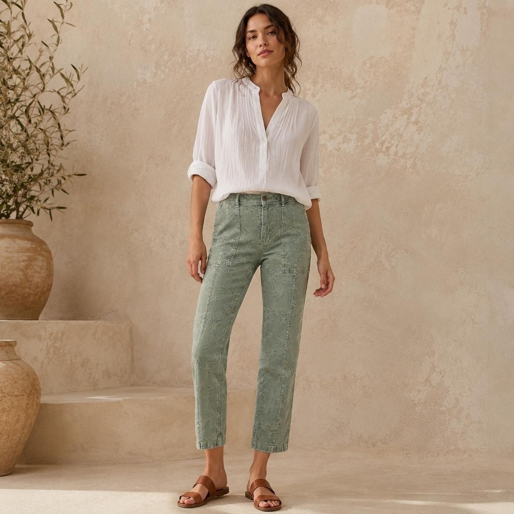 ANTHROPOLOGIE Womens Crop Pants 28 Green Stretch Wanderer Floral Jacquard